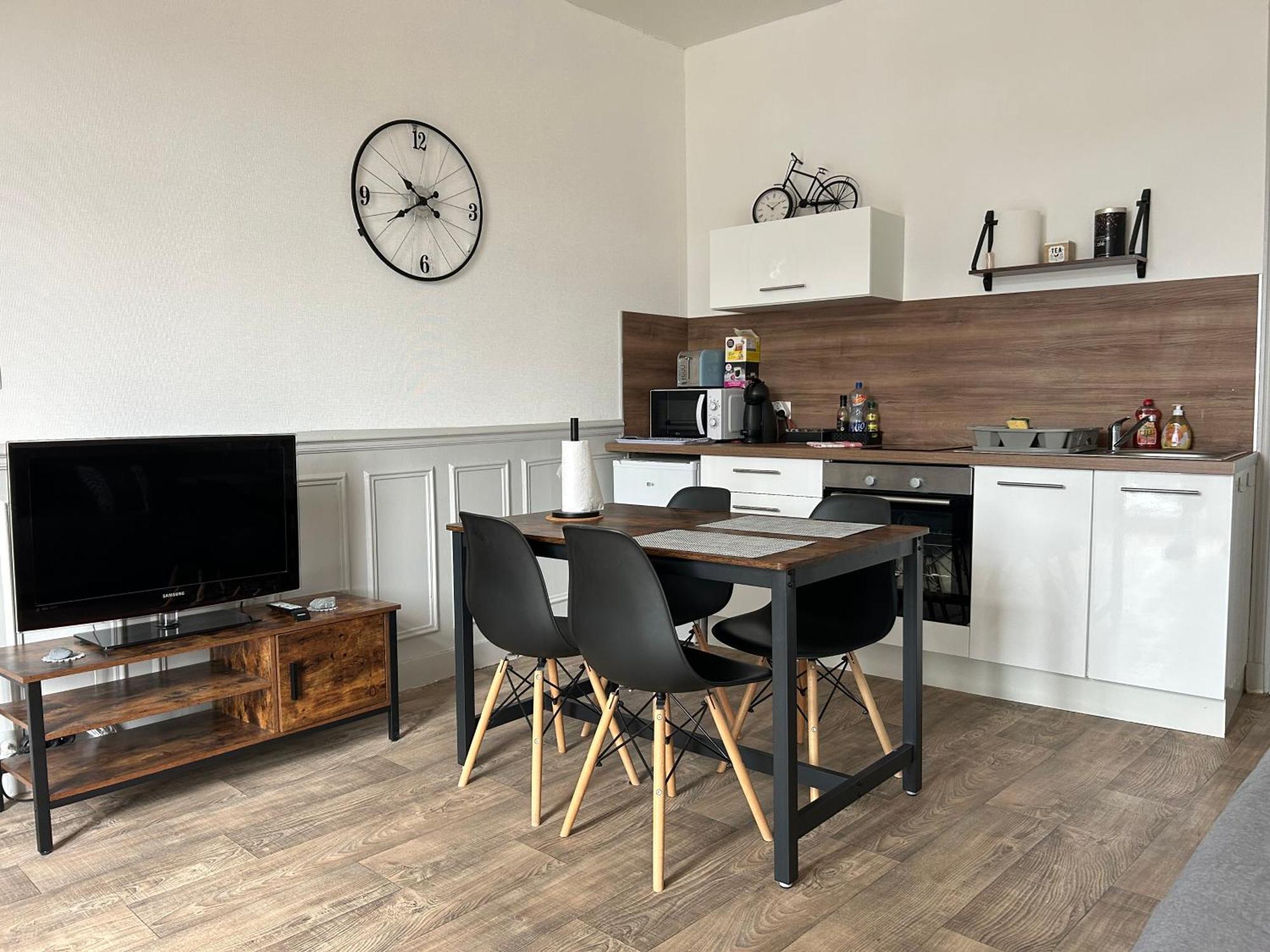 Appartement F1, Refait A Neuf, 150M De La Plage Donville-les-Bains Exterior foto